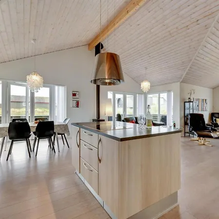 Hébergement de vacances Sibyll - From The Sea In Western Jutland By Interhome Bjerregård