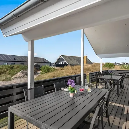 Sibyll - From The Sea By Interhome Feriehus